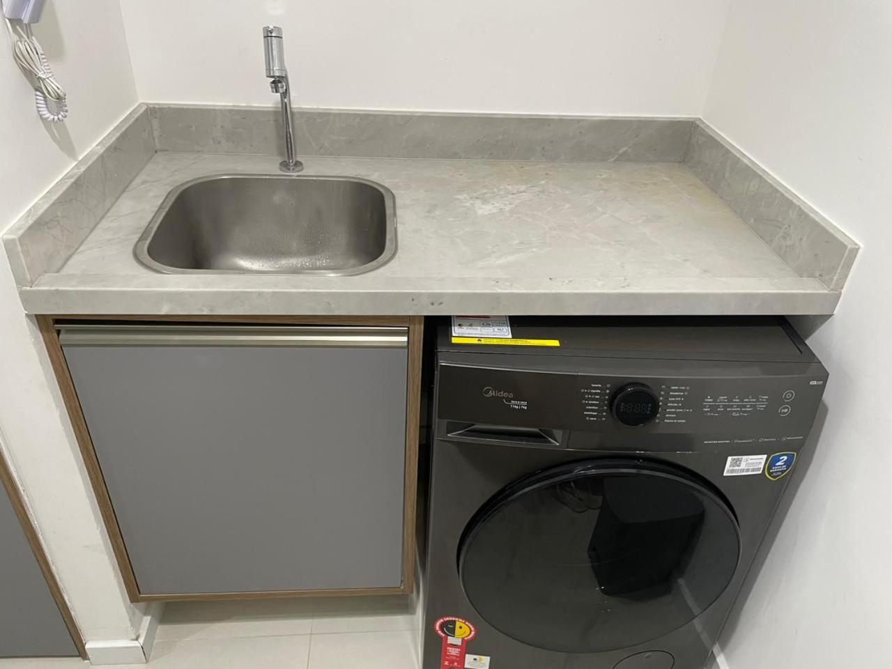 Apartamento Na Barra Alto Padrao Com Vista Mar
