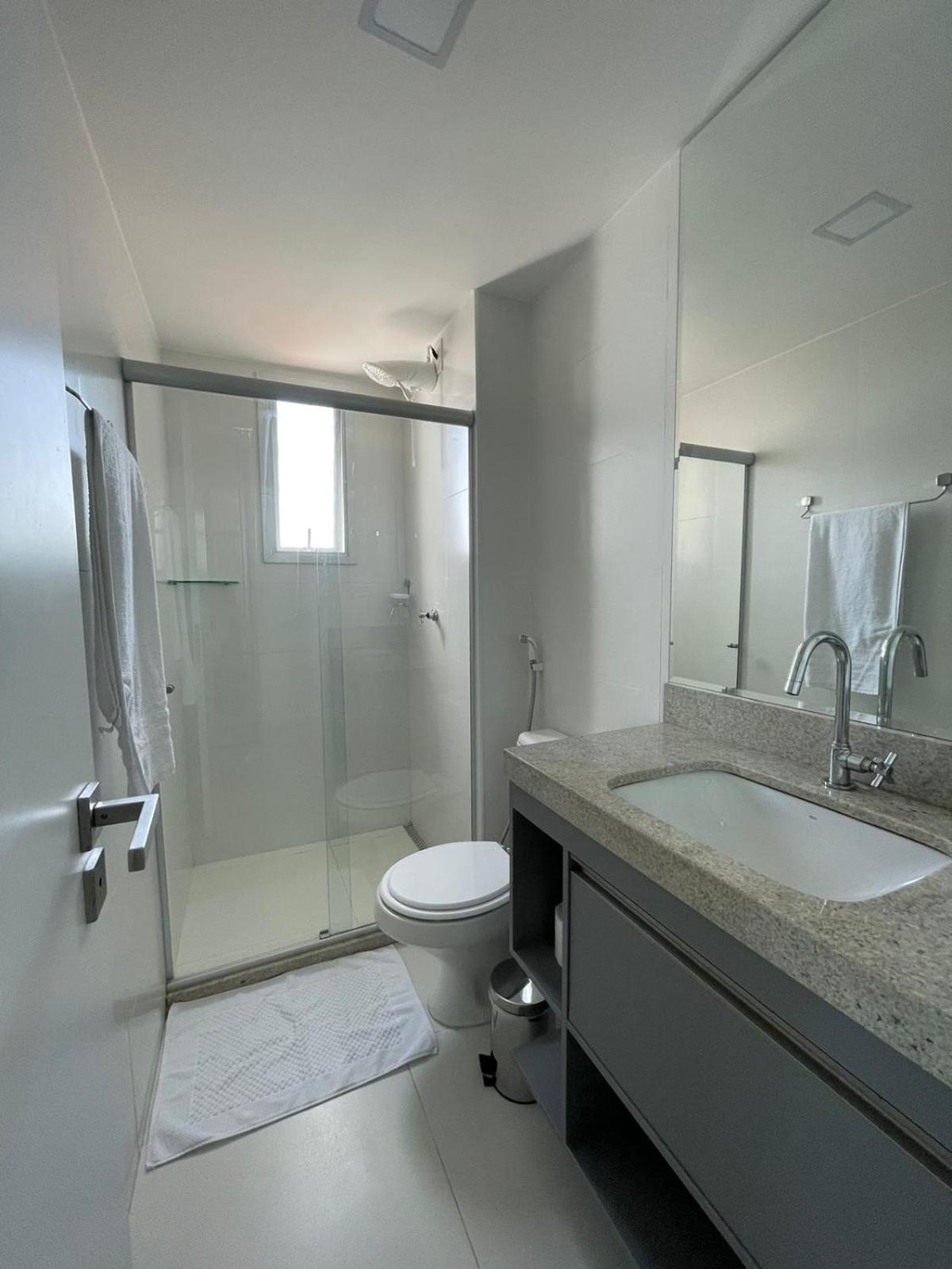 Apartamento Na Barra Alto Padrao Com Vista Mar
