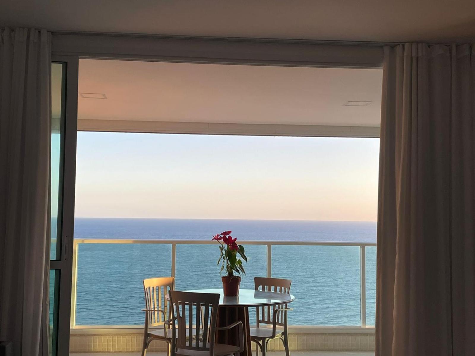 Apartamento Na Barra Alto Padrao Com Vista Mar *